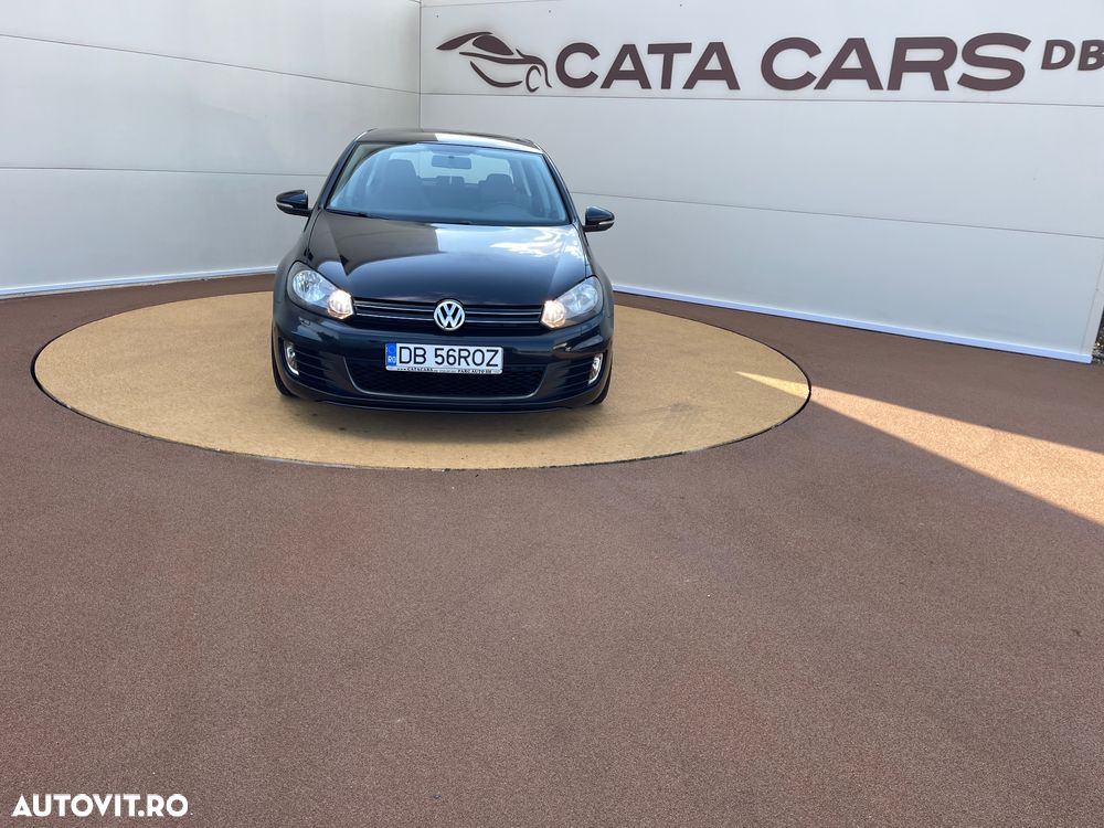 Volkswagen Golf - 1