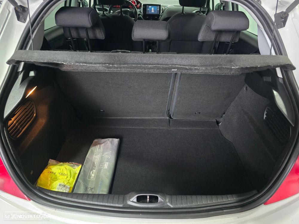 Peugeot 208 1.2 PureTech Active - 22