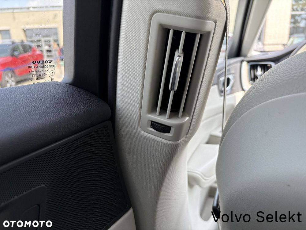 Volvo XC 60 - 21