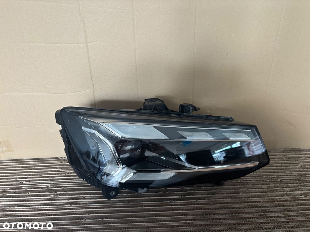 Audi SQ2 GA Lampa przednia Full Led  81A941036D - 6