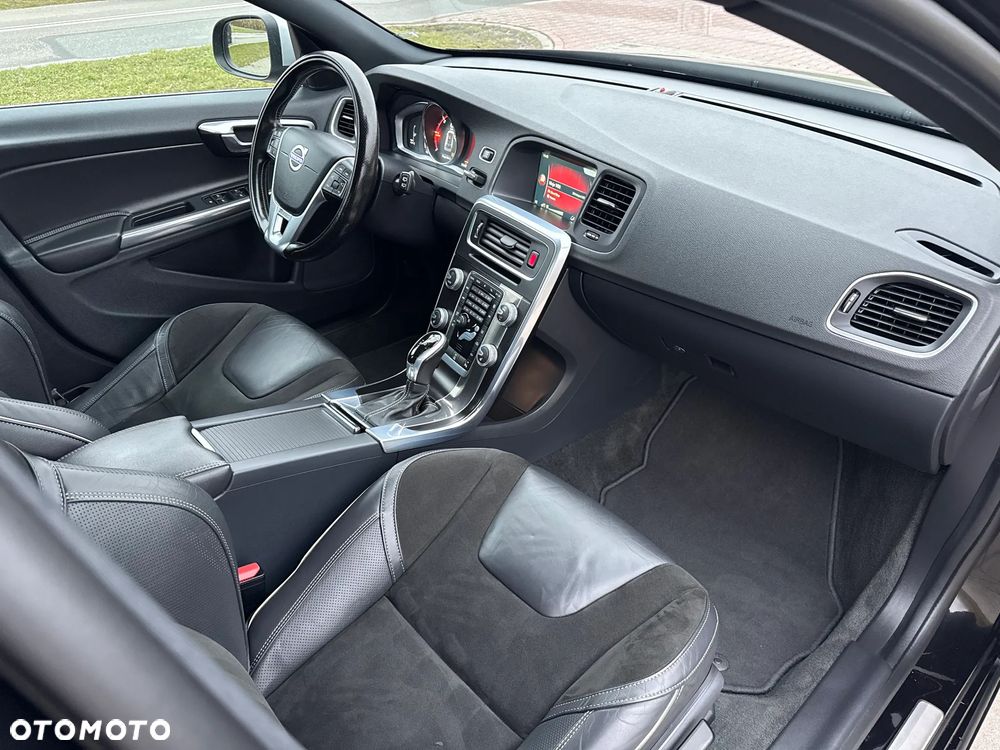 Volvo V60 D3 Geartronic RDesign - 13