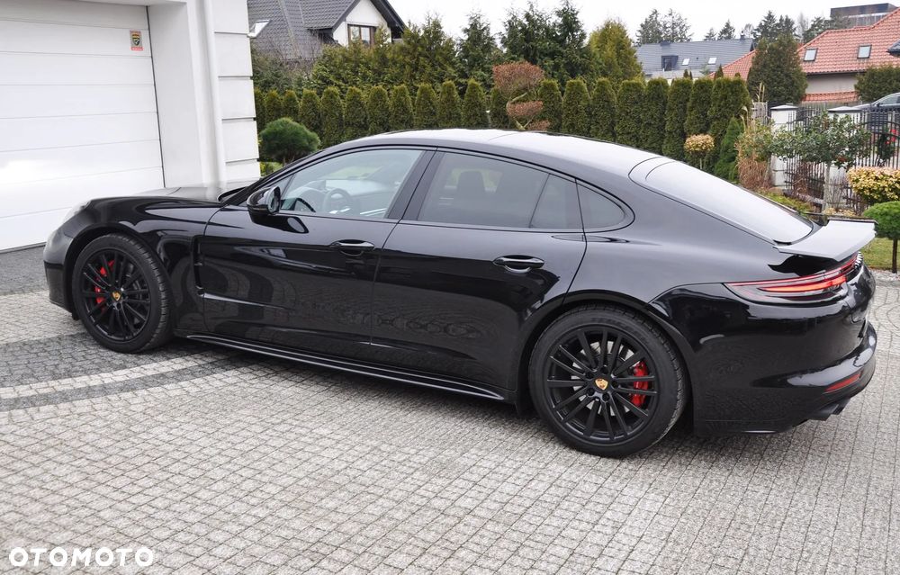 Porsche Panamera GTS GPF - 6