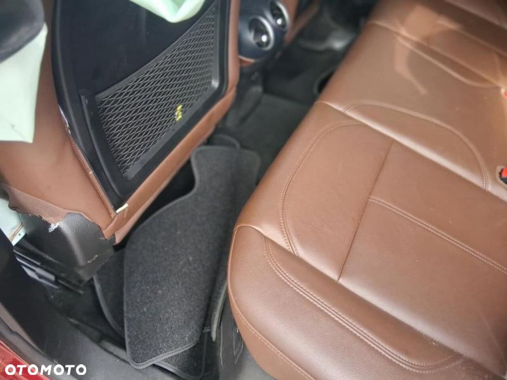 Alfa Romeo Stelvio - 37