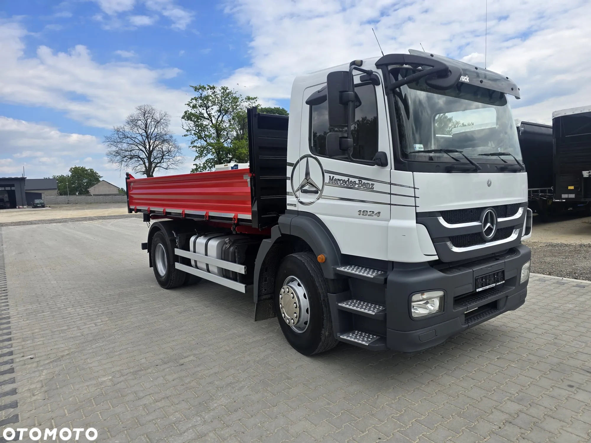Mercedes-Benz AXOR 1824 / EURO 5 / WYWROTKA 3 STRONNA - 3