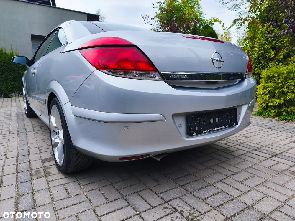 Opel Astra TwinTop 1.8 Cosmo - 6