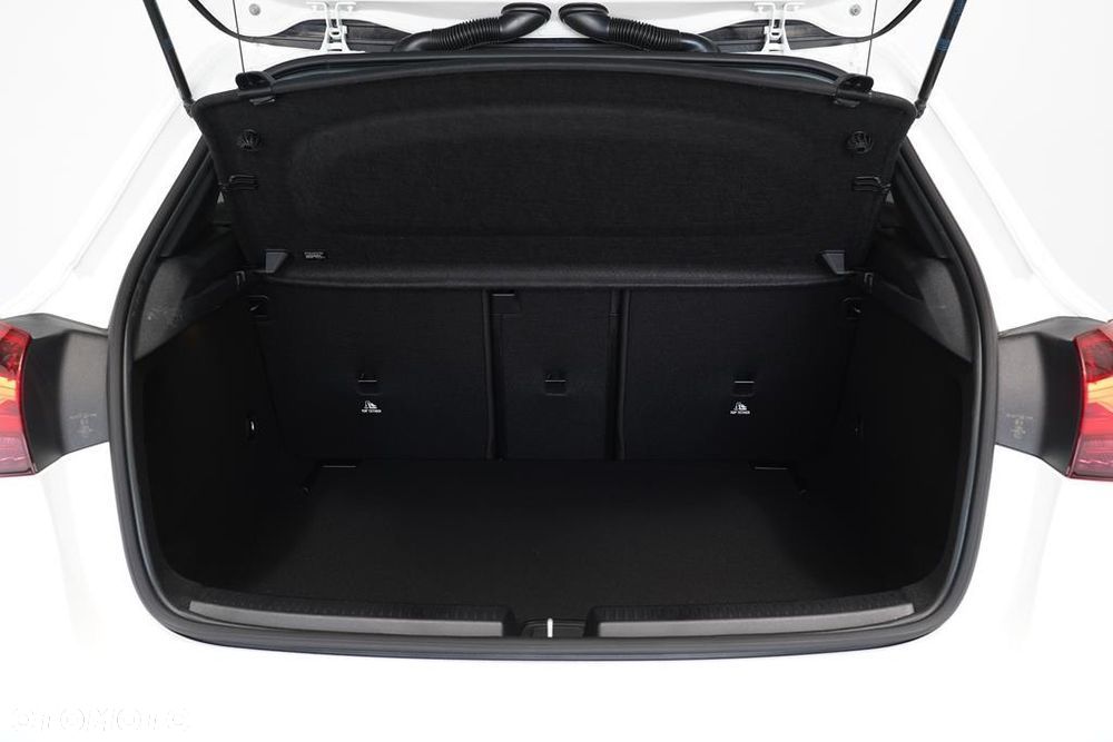 Mercedes-Benz Klasa A 200 7G-DCT AMG Line - 7