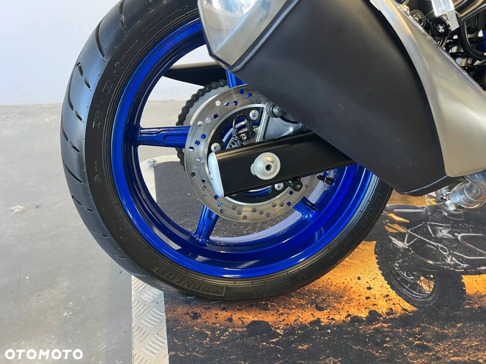 Suzuki SV - 28