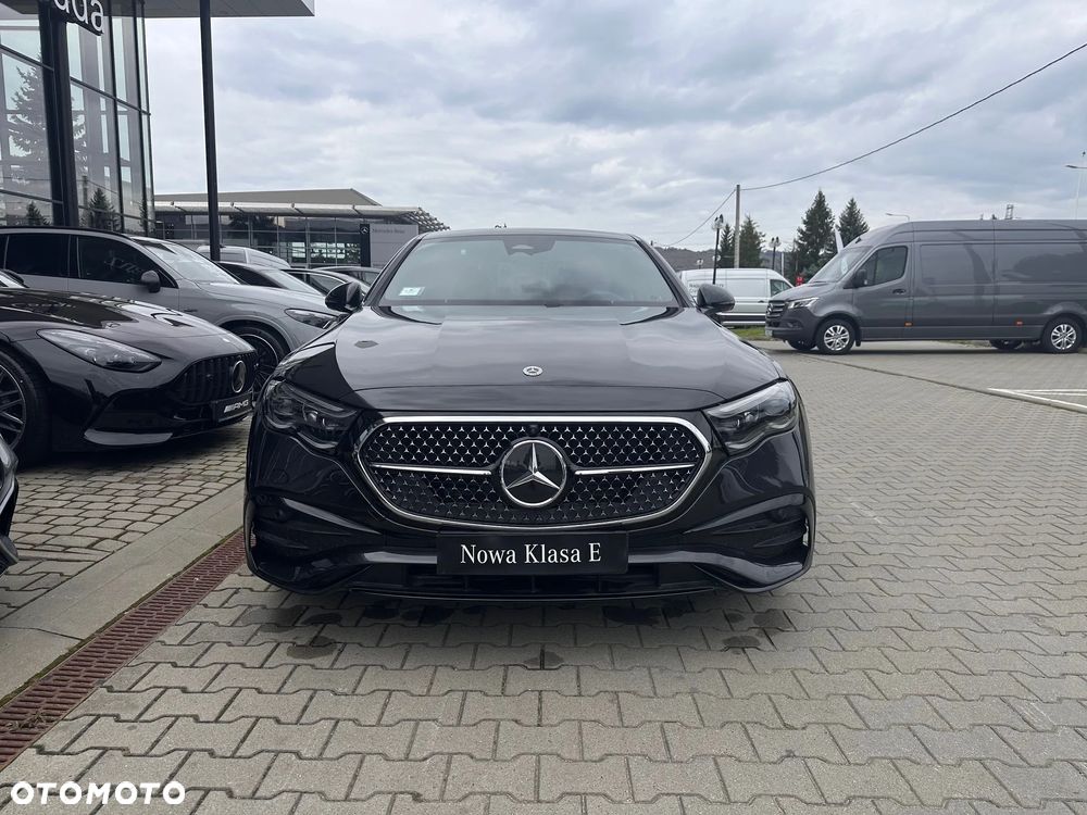Mercedes-Benz Klasa E 200 mHEV 4-Matic AMG 9G-Tronic - 4
