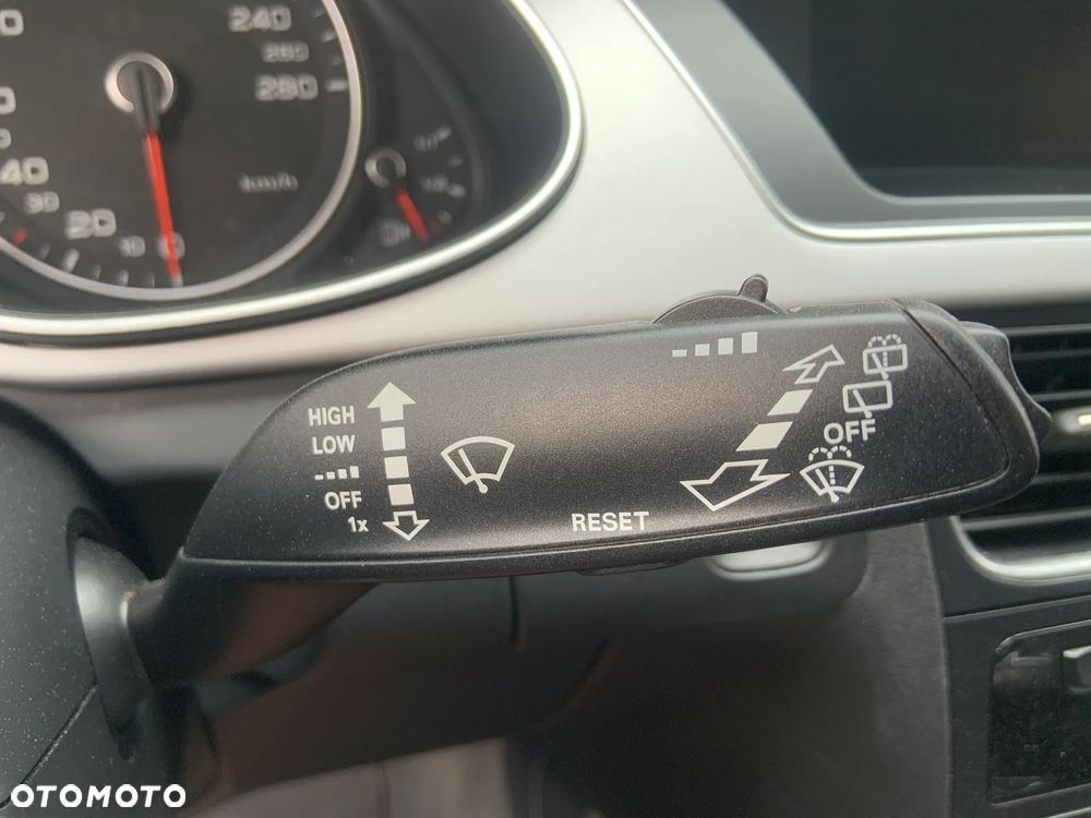 Audi A4 Avant 2.0 TDI e DPF S line Sportpaket - 13