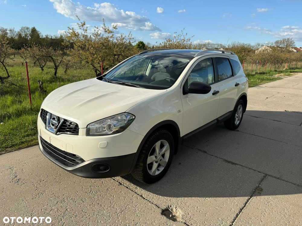 Nissan Qashqai+2 - 23