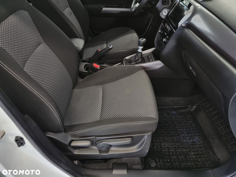 Suzuki Vitara - 10
