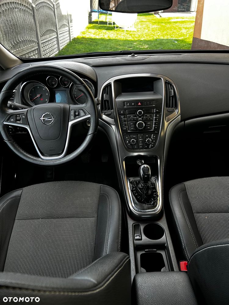 Opel Astra 1.7 CDTI Cosmo - 8