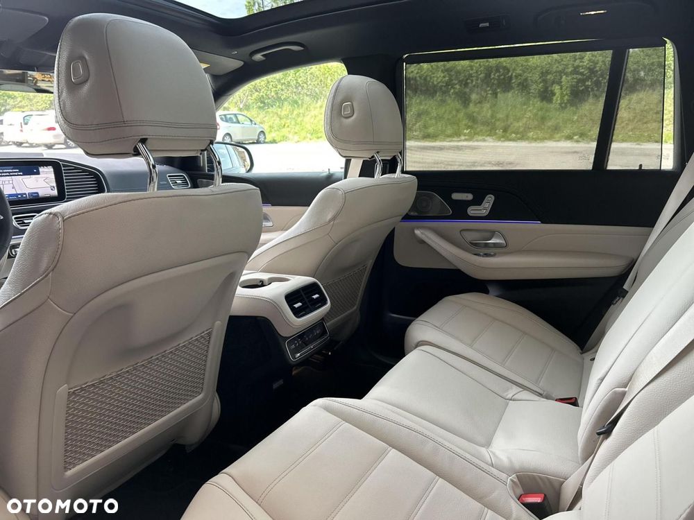 Mercedes-Benz GLS - 13