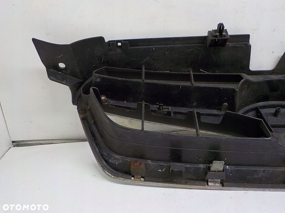 SUBARU LEGACY IV LIFT GRILL ATRAPA 91121-AG150 - 4