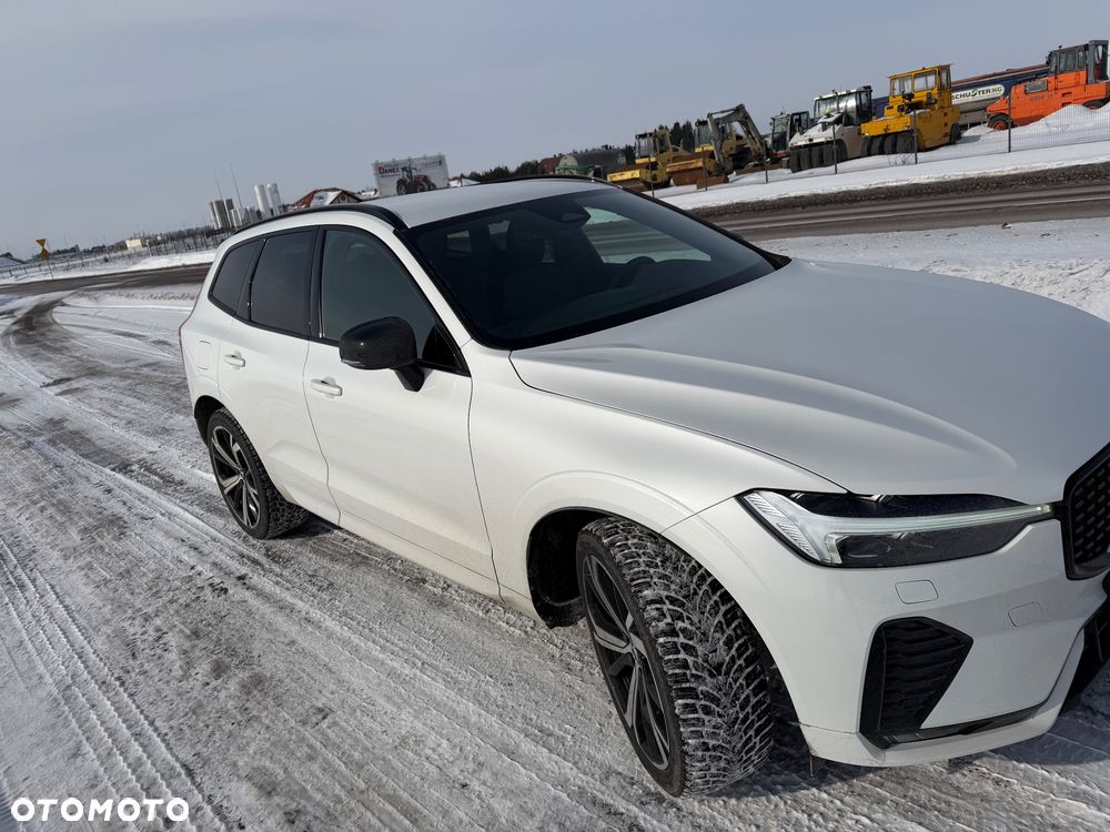 Volvo XC 60 B5 B AWD R-Design - 4