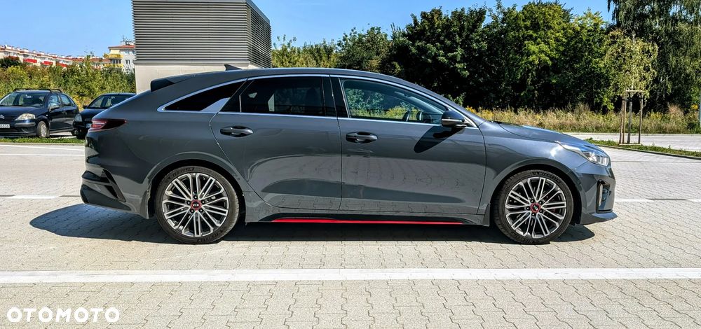 Kia ProCeed - 2
