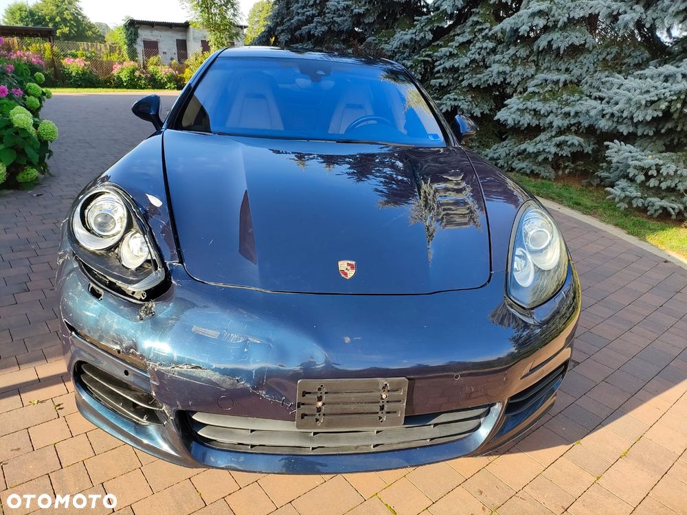 Porsche Panamera 4 PDK - 2