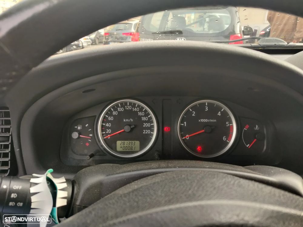 Nissan Almera - 7