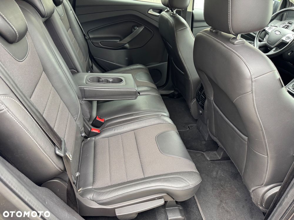 Ford Kuga 1.5 EcoBoost 2x4 Cool & Connect - 11