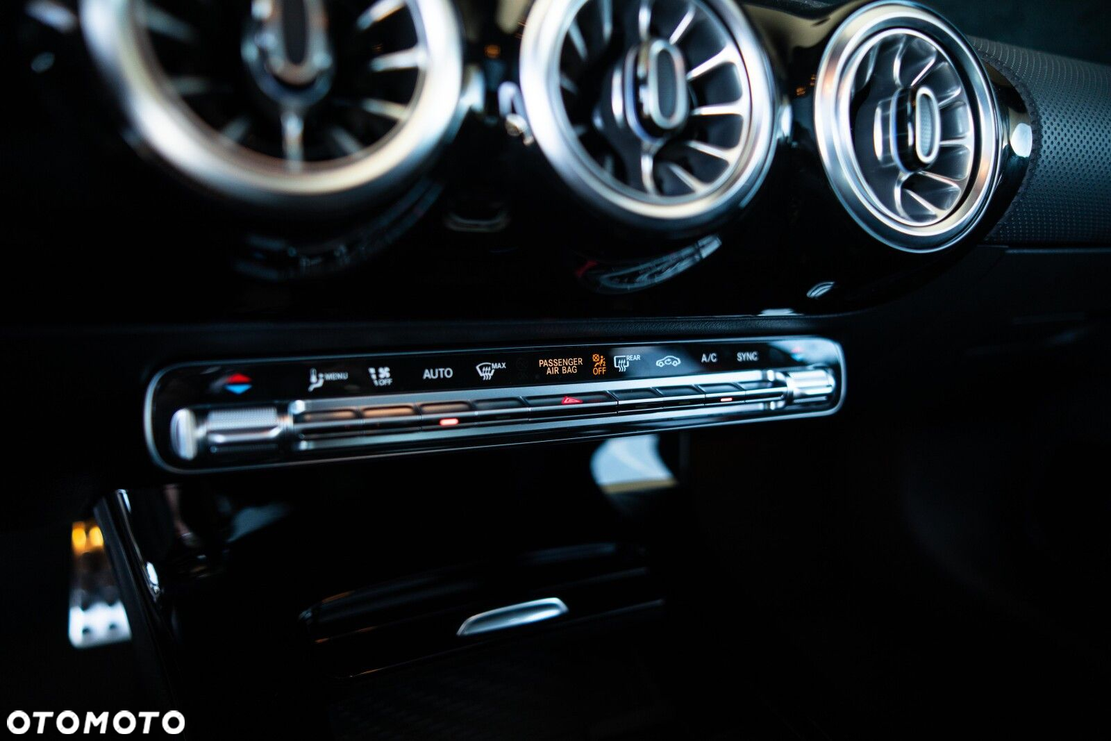 Mercedes-Benz Klasa A 45 S AMG 4-Matic 8G-DCT - 24