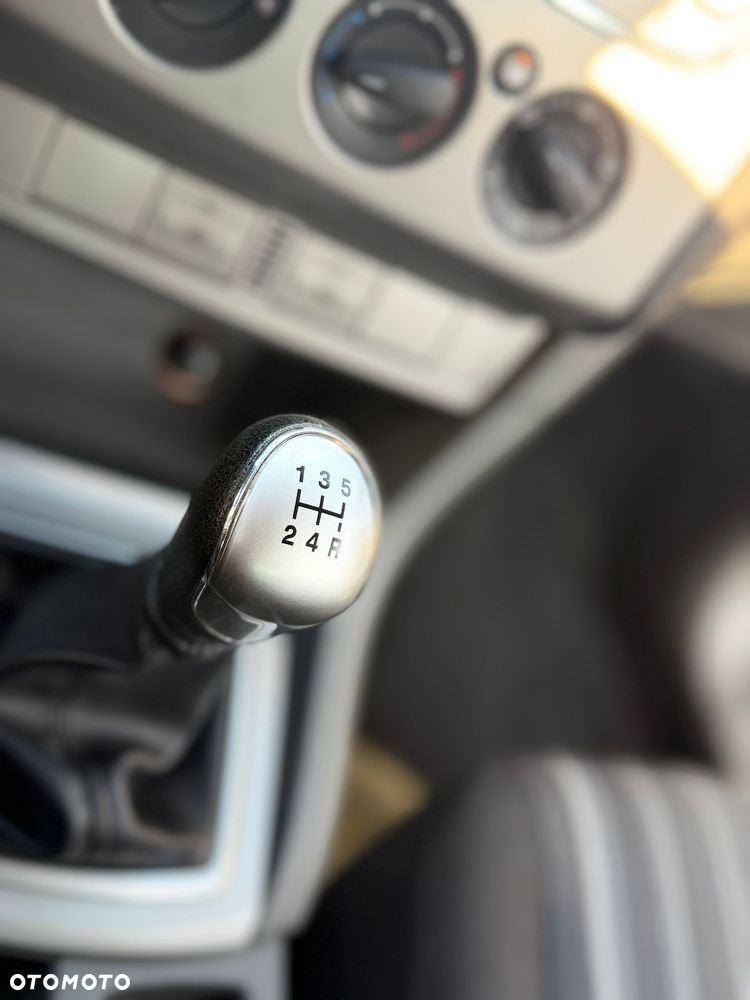 Ford Focus 1.6 16V Style - 40