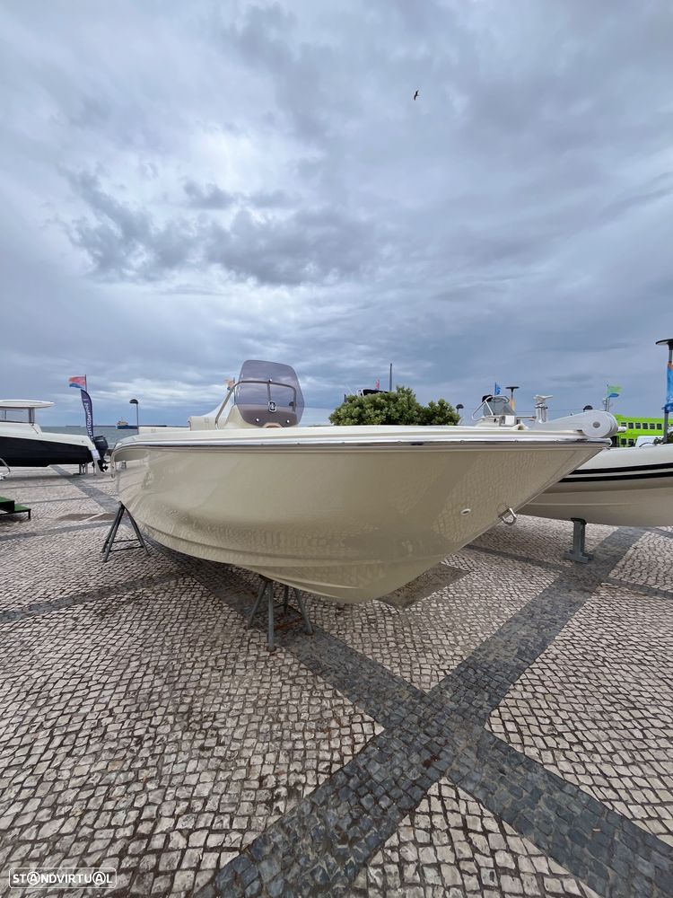 Invictus Yachts CAPOFORTE FX 190 - 16