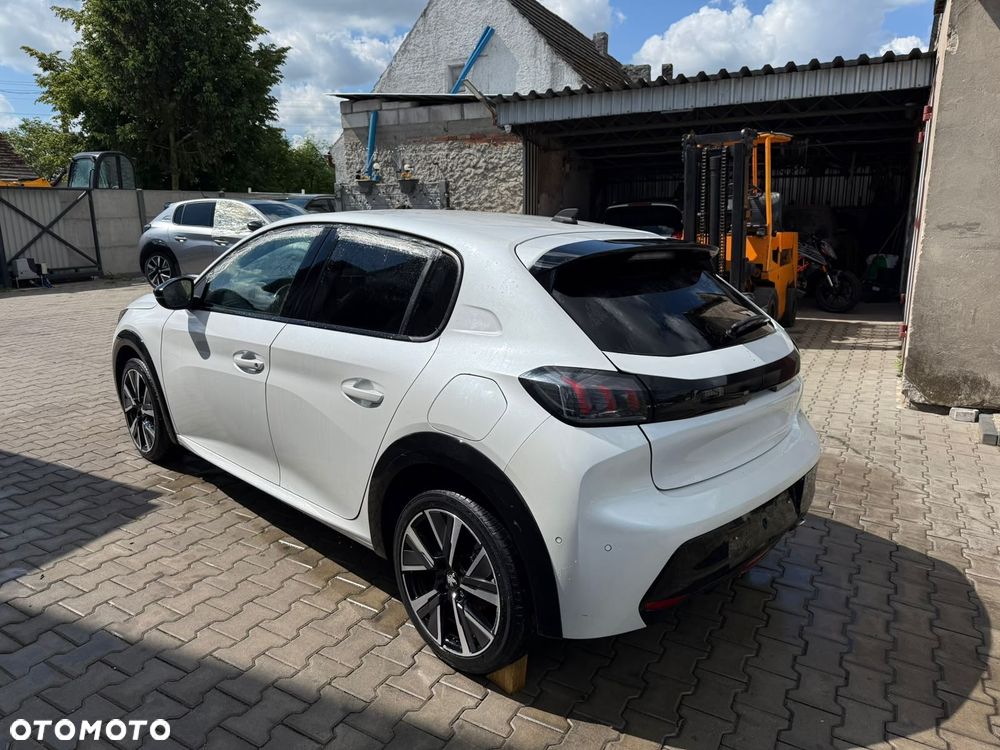 Peugeot 208 1.2 PureTech GT Line S&S - 4