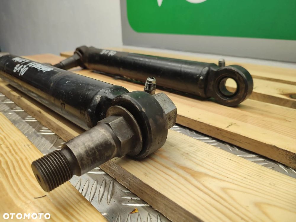 Siłownik skrętu osi Massey Ferguson 8170 - 11