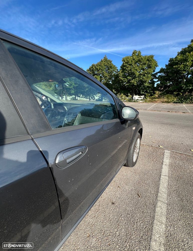 Fiat Grande Punto - 8