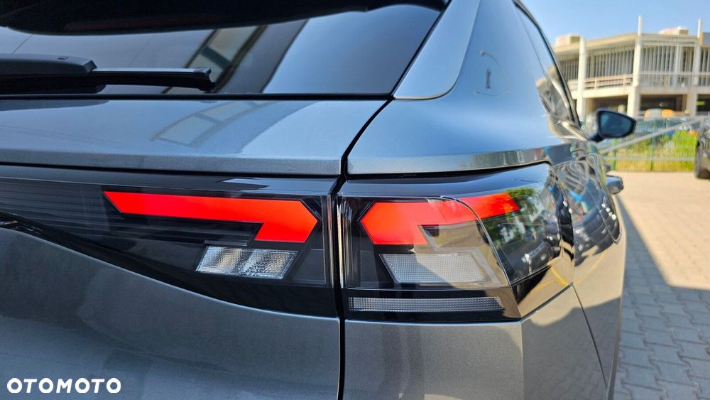 Volkswagen T-Roc - 13
