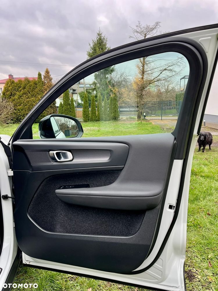 Volvo XC 40 T5 Plug-In Hybrid R-Design - 25