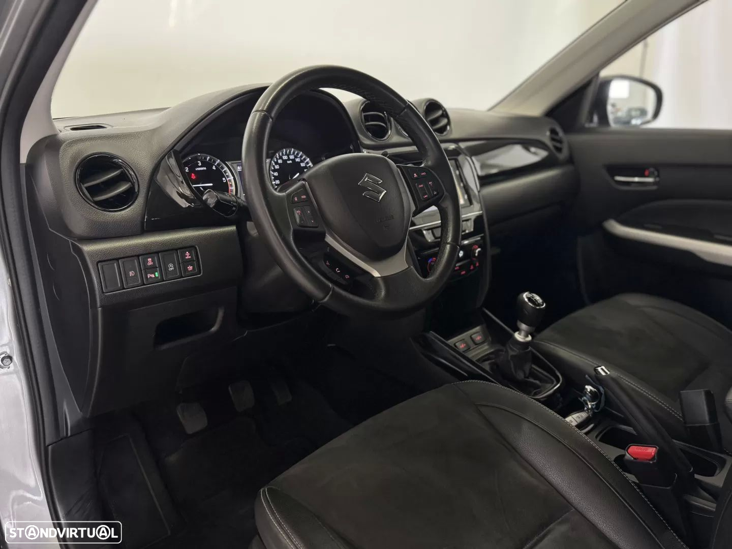 Suzuki Vitara 1.6 DDiS GLX - 21