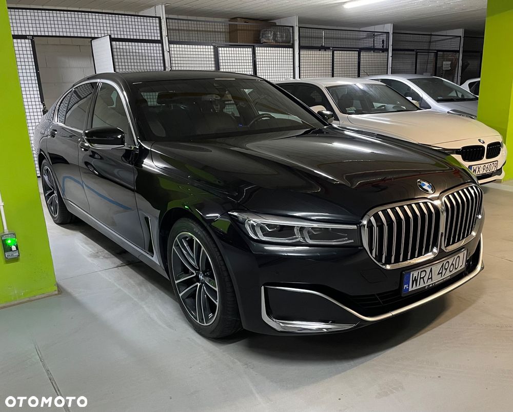 BMW Seria 7 730d xDrive mHEV - 11