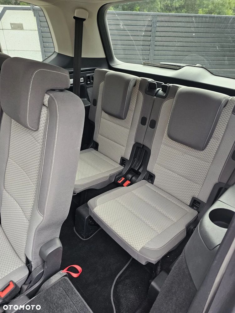 Volkswagen Touran 2.0 TDI BMT Comfortline DSG - 32