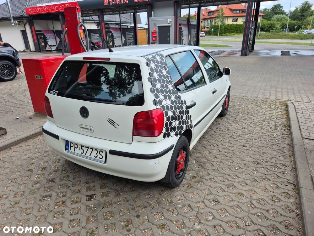 Volkswagen Polo 1.4 Comfortline - 9