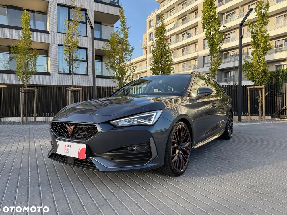 Cupra Leon Sportstourer 2.0 TSI 4Drive VZ Cup DSG - 2