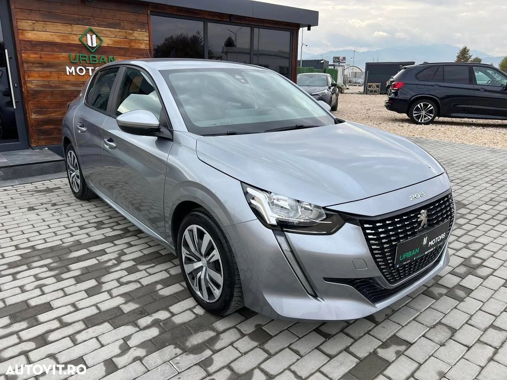 Peugeot 208 PureTech 100 Business - 9