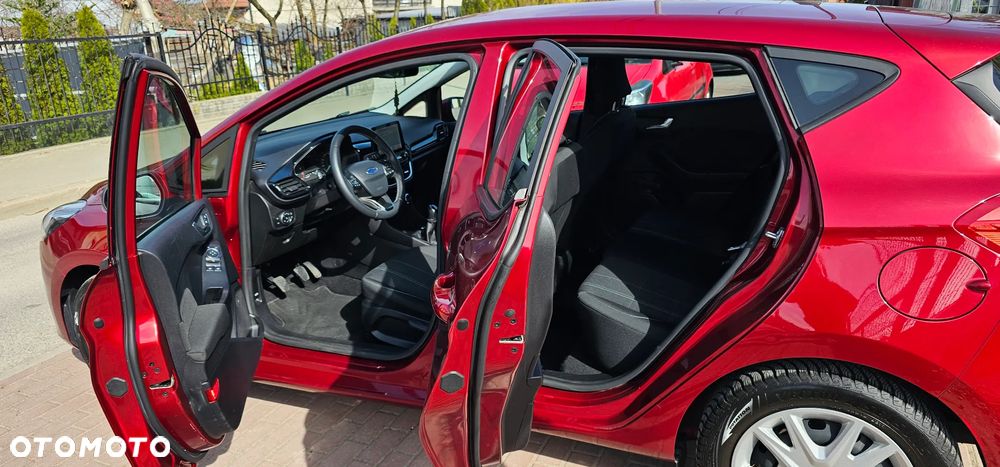 Ford Fiesta - 24