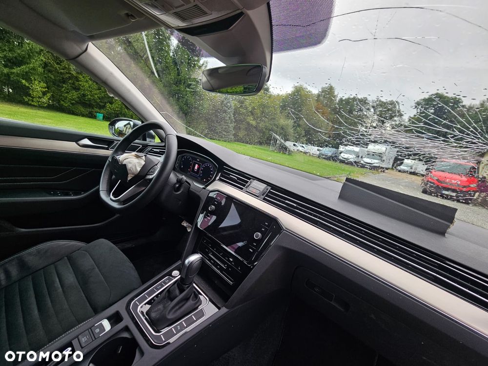 Volkswagen Passat - 28