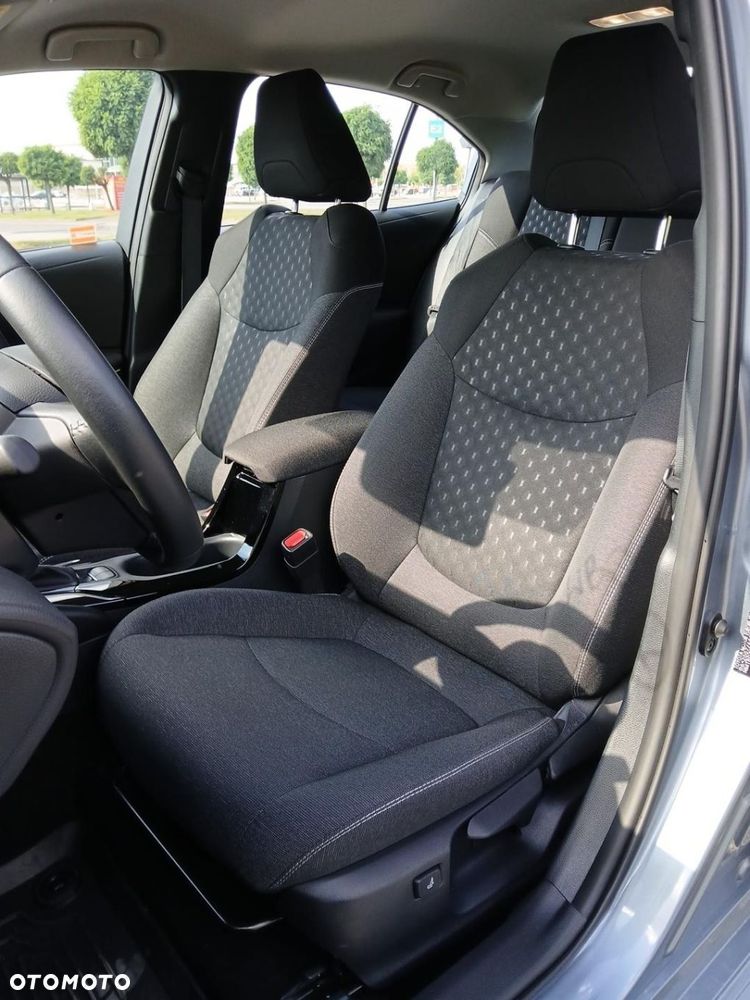 Toyota Corolla 1.8 Hybrid Comfort - 35