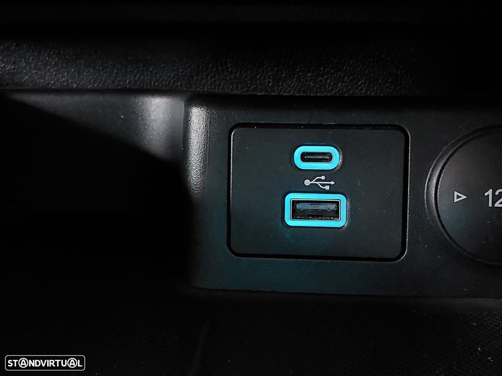 Ford Focus SW 1.0 EcoBoost Connected - 37