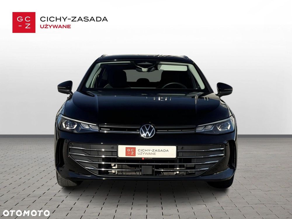 Volkswagen Passat - 8