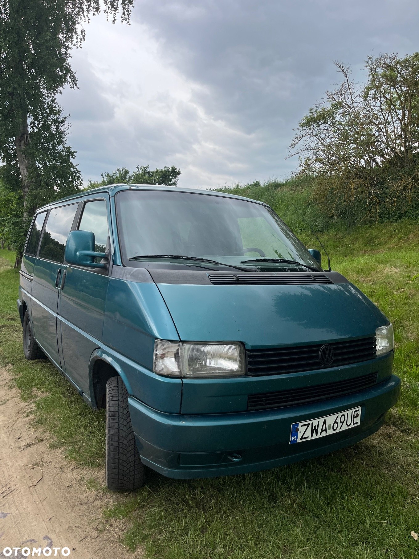 Volkswagen Multivan D - 2