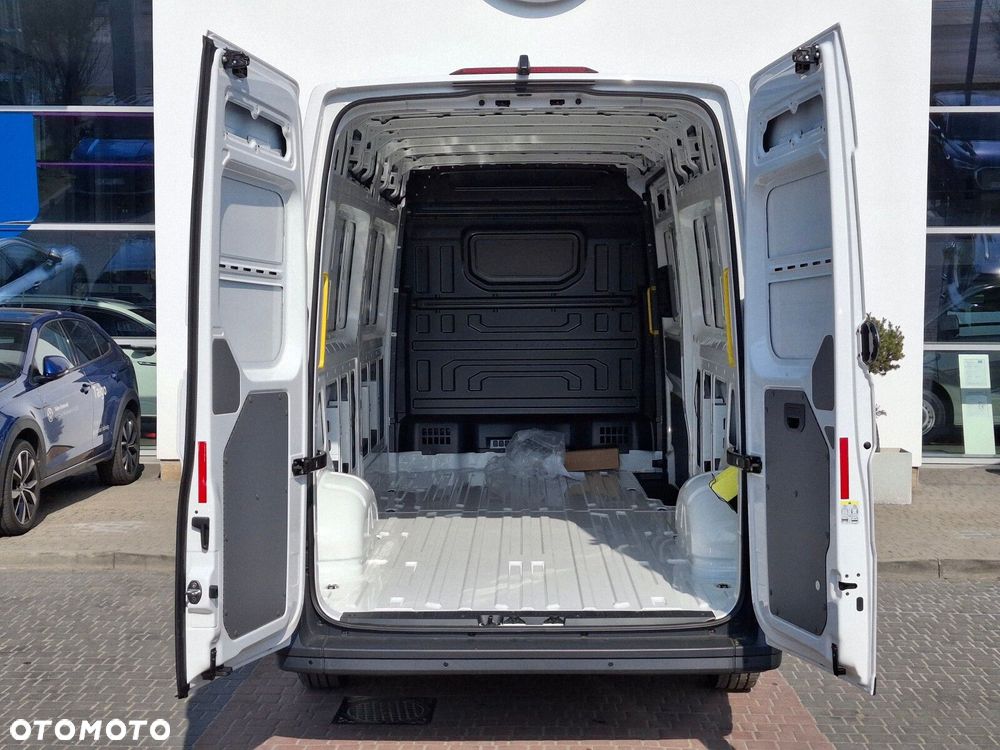 Volkswagen Crafter - 8