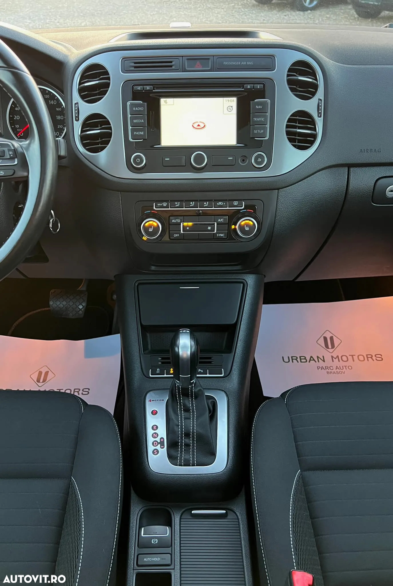 Volkswagen Tiguan 2.0 TDI DPF 4Motion BlueMotion Technology DSG Cup Sport & Style - 28