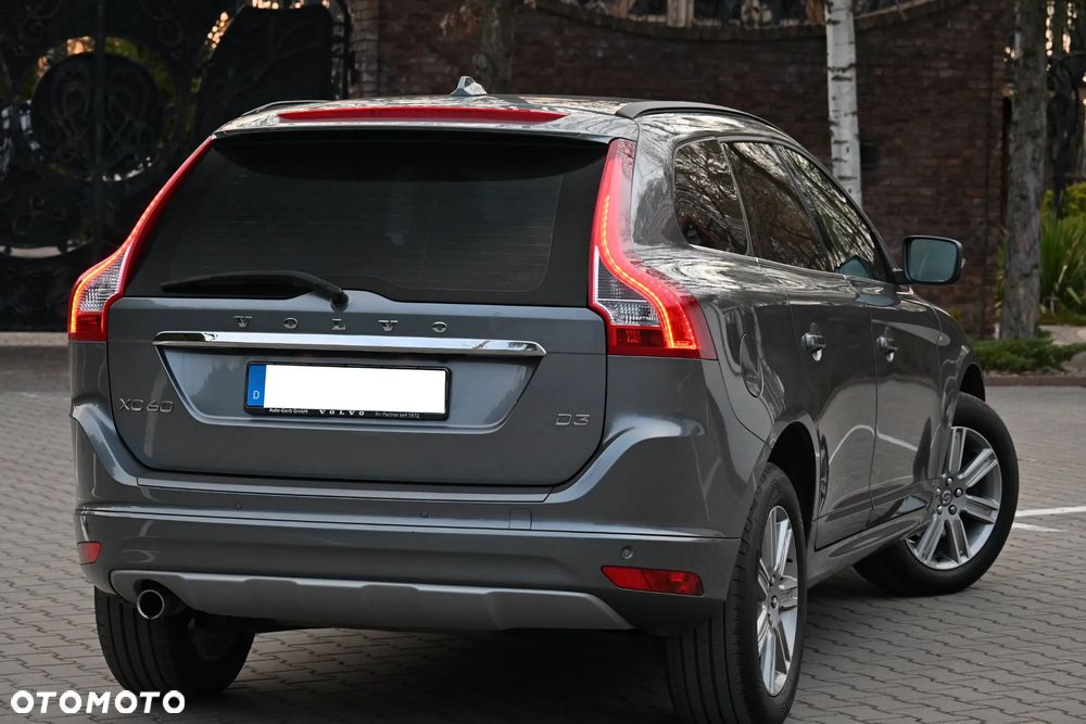 Volvo XC 60 D3 Geartronic Momentum - 23