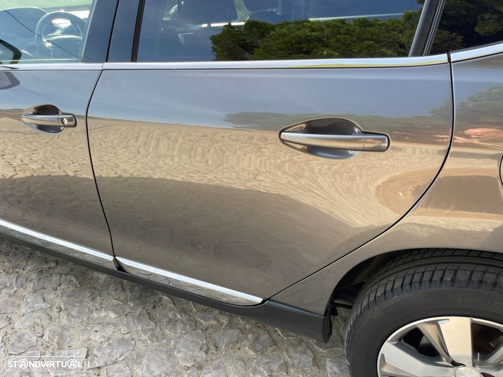 Peugeot 2008 1.6 BlueHDi Allure - 11