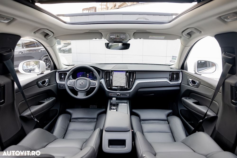 Volvo XC 60 Recharge T6 Twin Engine eAWD Inscription Expression - 4