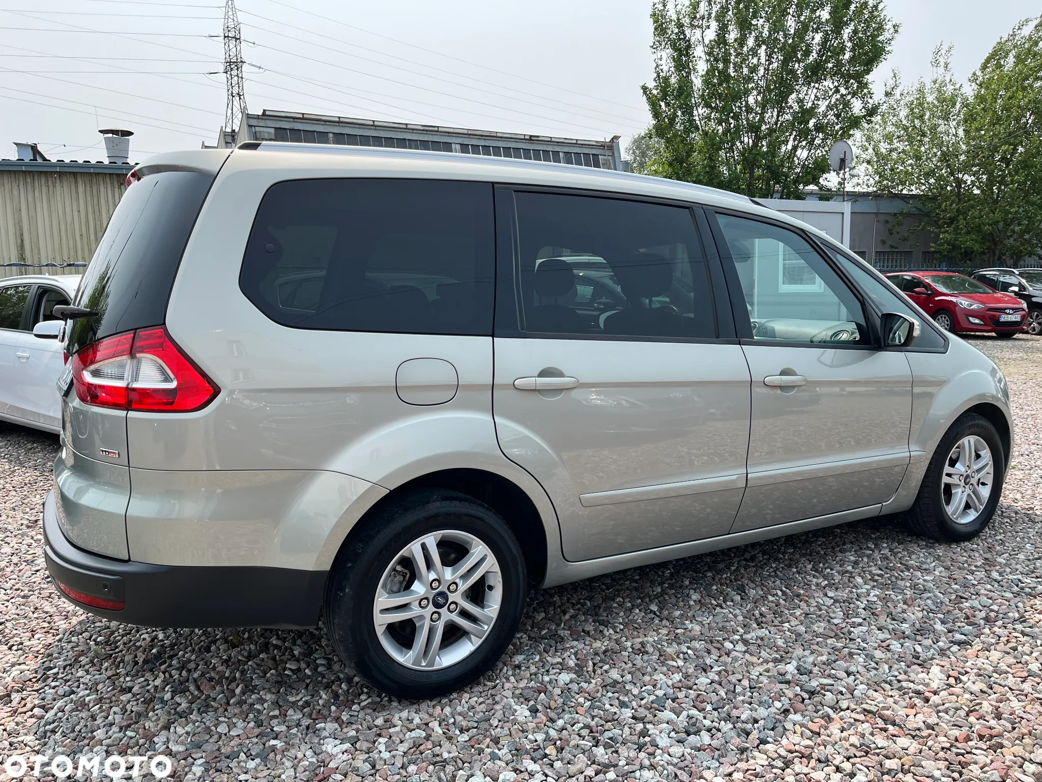 Ford Galaxy - 4