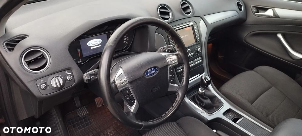 Ford Mondeo 2.2 TDCi Titanium - 9